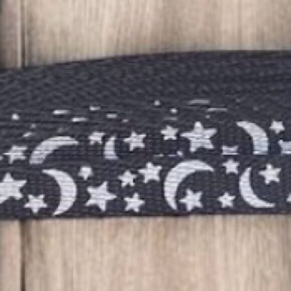 NWT New Whisker City Pet Cat/Kitten Leash Black/Silver Stars & Moon Reflective - Picture 2 of 4